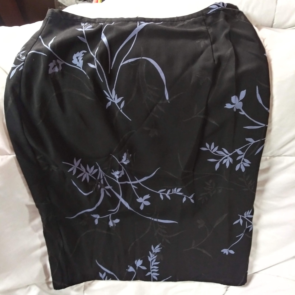 5 For $20! Express Black Floral Print Skirt Sz 7/8